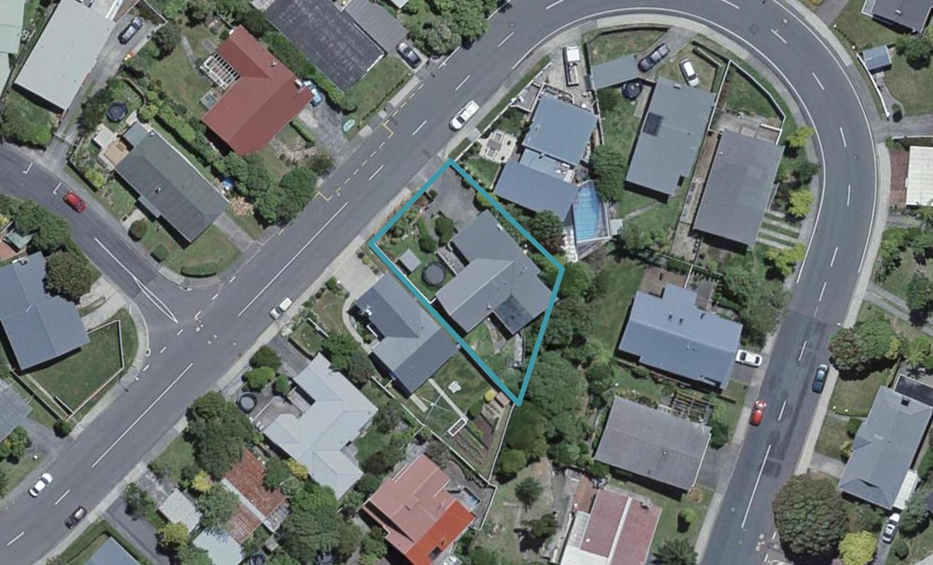 35 Churton Drive, Churton Park, Wellington - Carousel 1