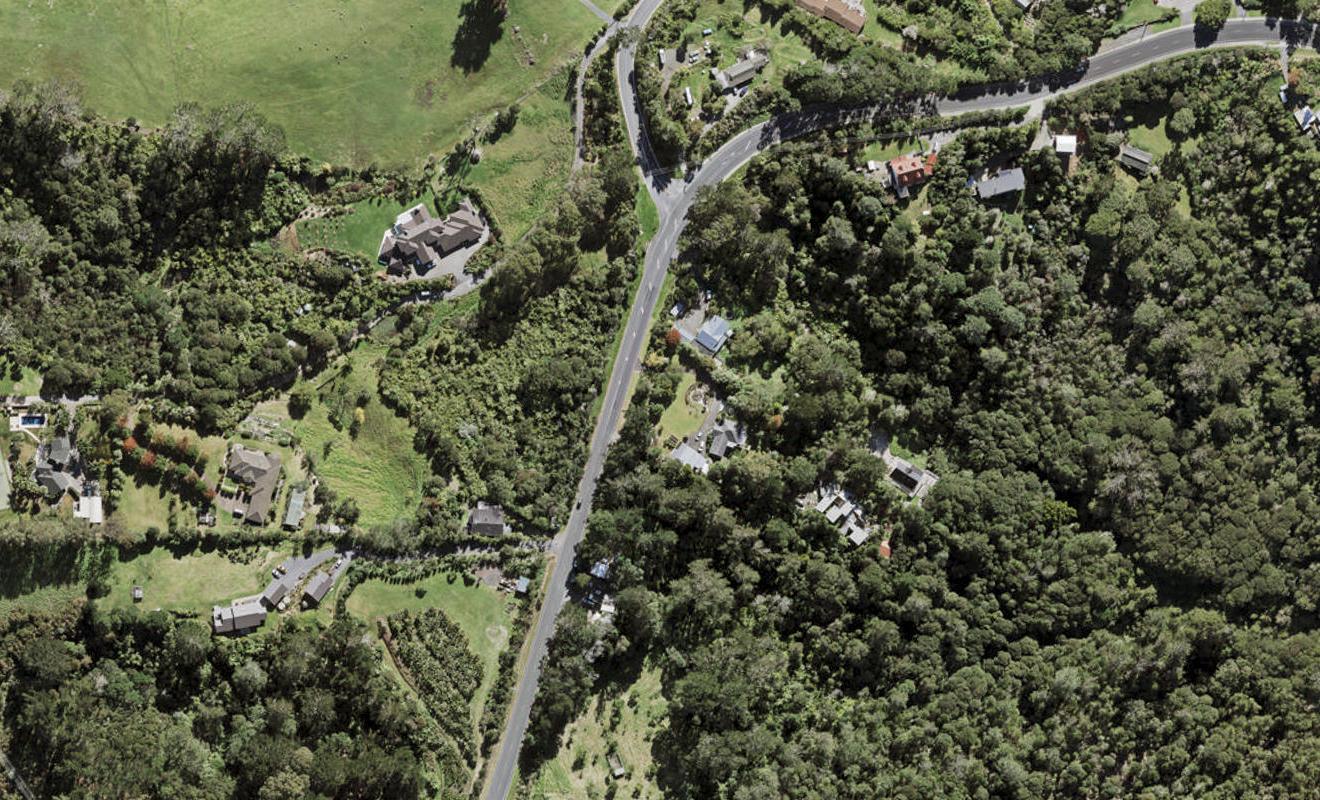 11 Paremoremo Road, Lucas Heights, Auckland - Carousel 1