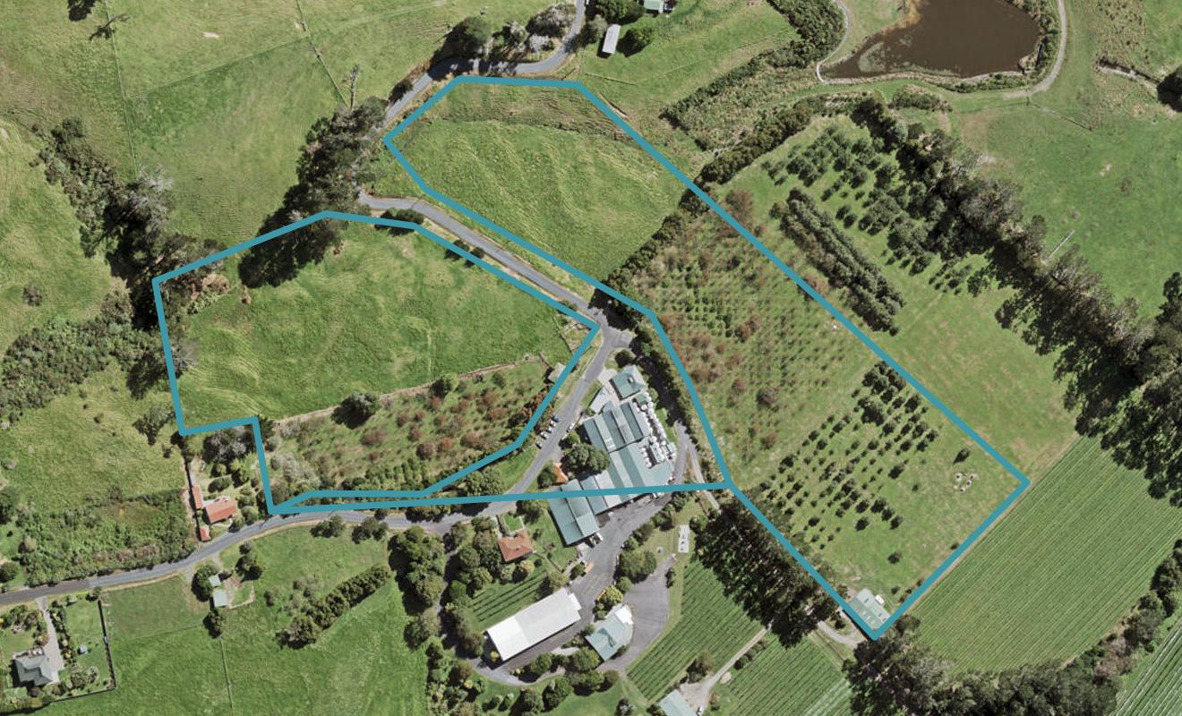 17 Babich Road, Henderson Valley, Auckland - Carousel 1
