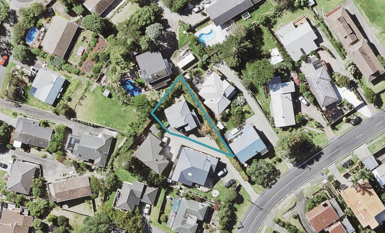 97A Arran Road, Browns Bay, Auckland - Carousel 1