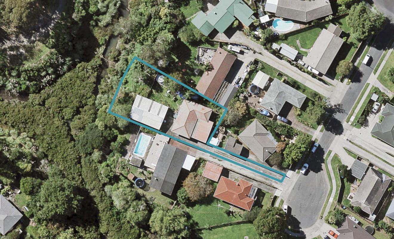 11 Pixie Place, Pakuranga Heights, Auckland - Carousel 1