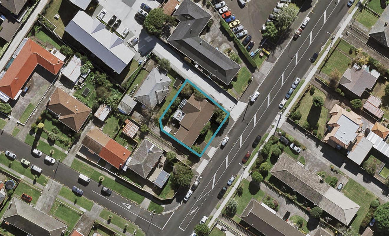 242 St George Street, Papatoetoe, Auckland - Carousel 1