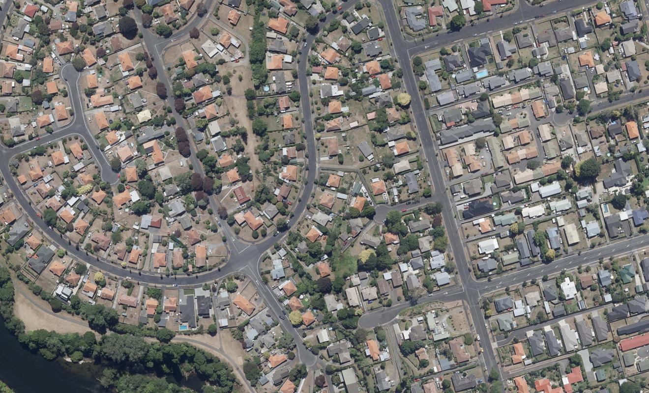24 Bledisloe Terrace, Hamilton East, Hamilton - Carousel 1