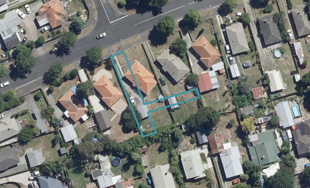 3/16 Holland Road, Fairfield, Hamilton - Carousel 1