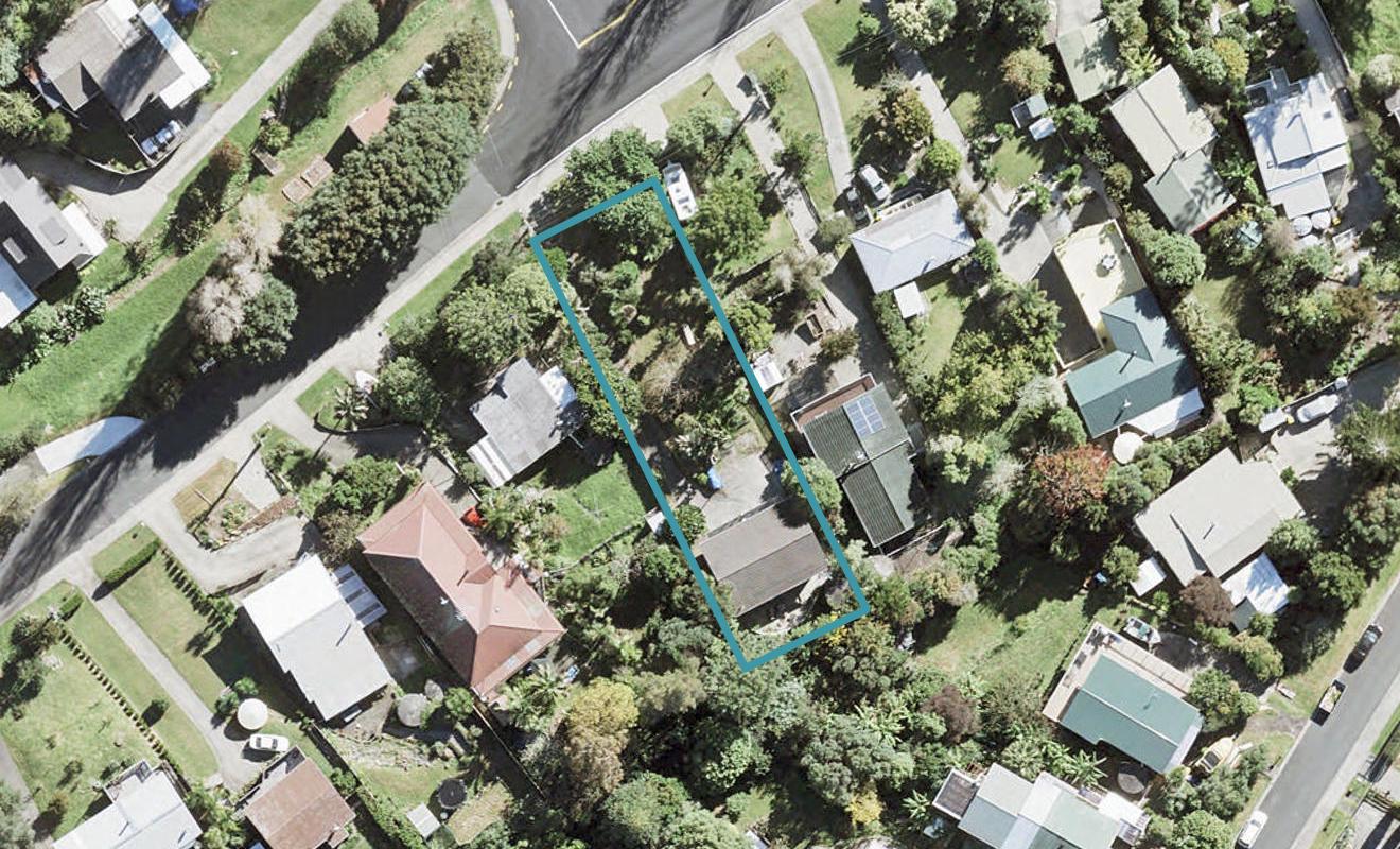 33 Duck Creek Road, Stillwater, Silverdale - Carousel 1