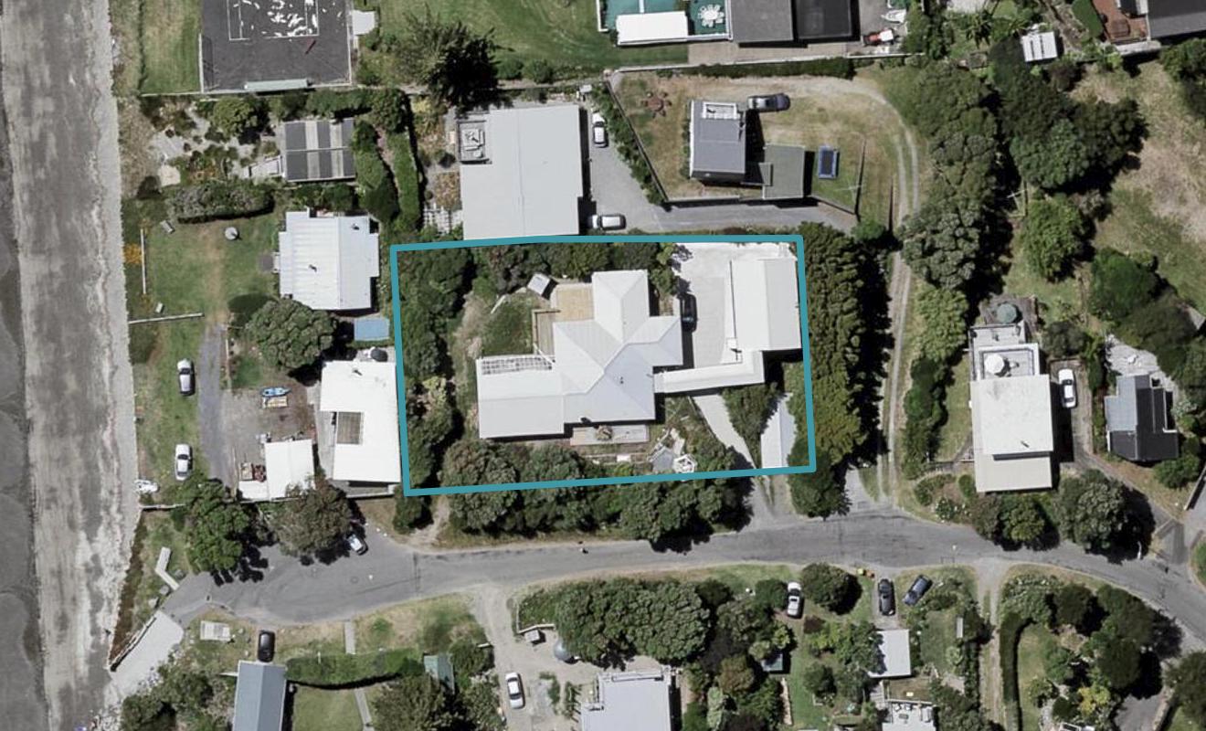 20 Arawa Street, Raumati Beach, Paraparaumu - Carousel 1
