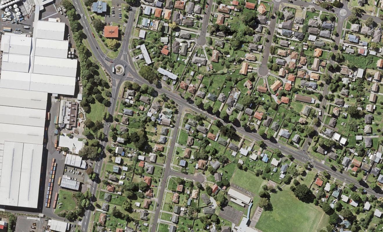 4/215 Tripoli Road, Point England, Auckland - Carousel 1