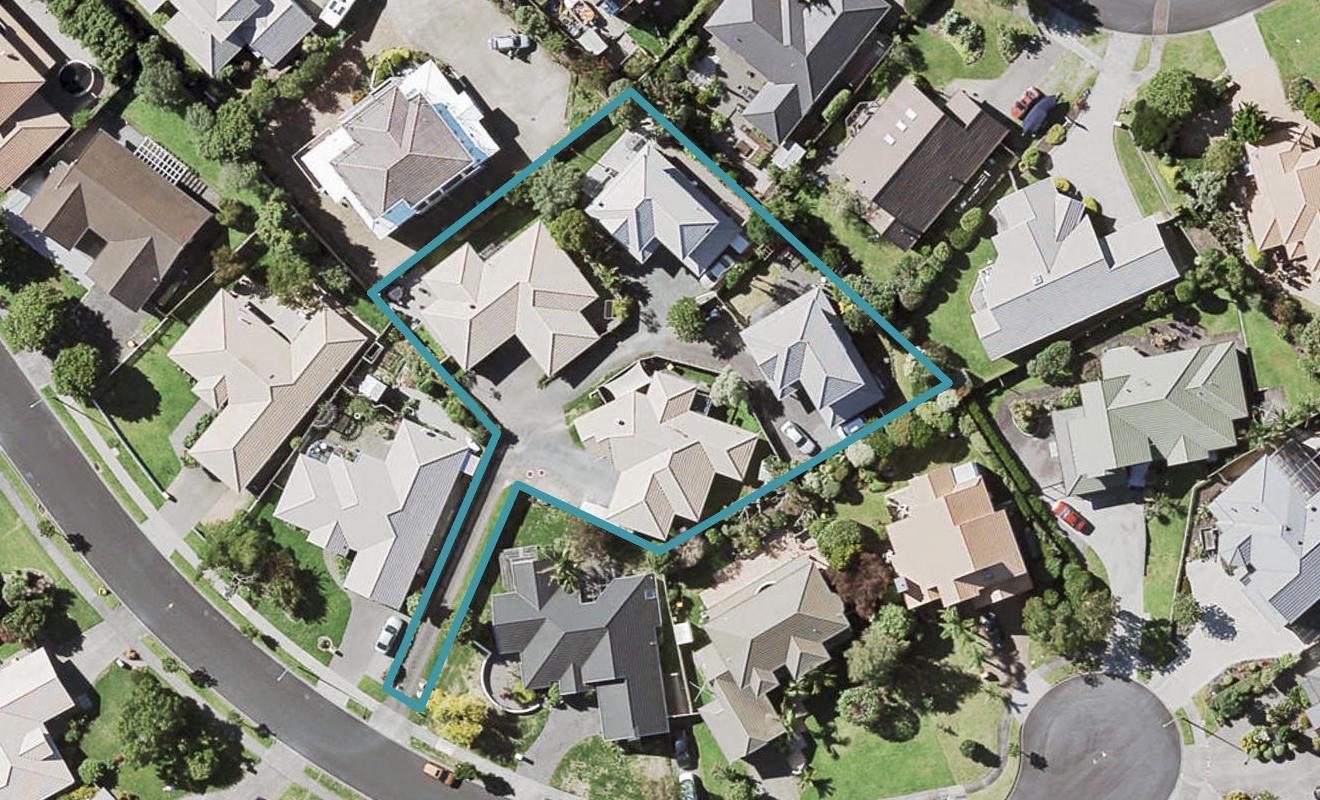 2/18 Woodgers Way, Somerville, Auckland - Carousel 1