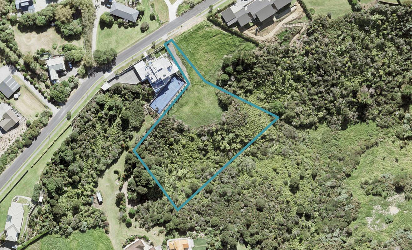 123 Roberts Road, Matakatia, Whangaparāoa - Carousel 1