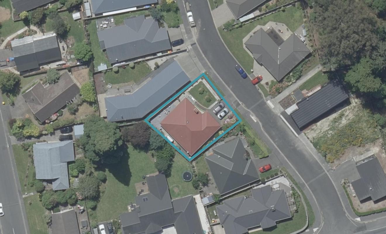 5 St James Place, Fairfield, Dunedin - Carousel 1