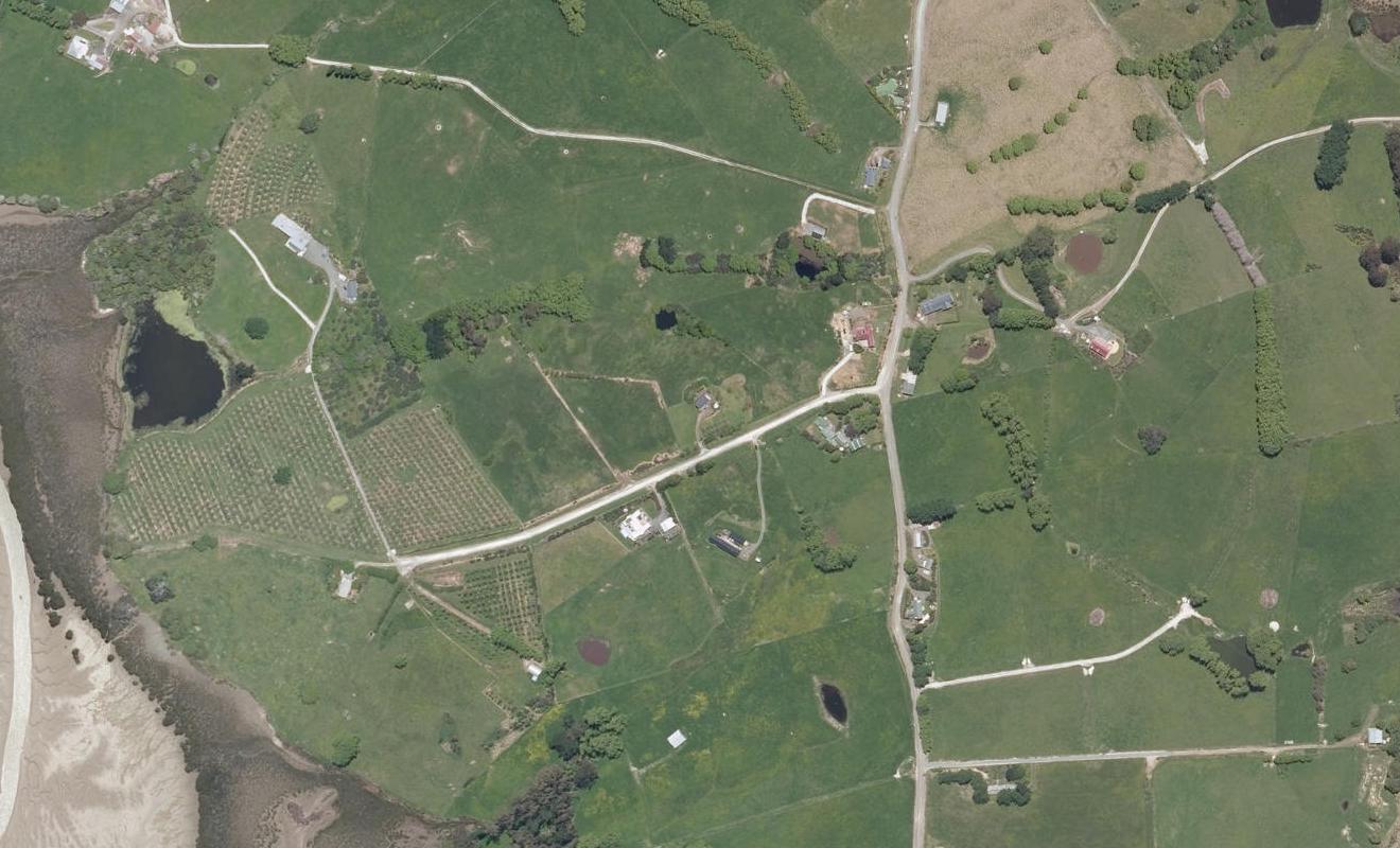 14 Merril Road, Paparoa - Carousel 1
