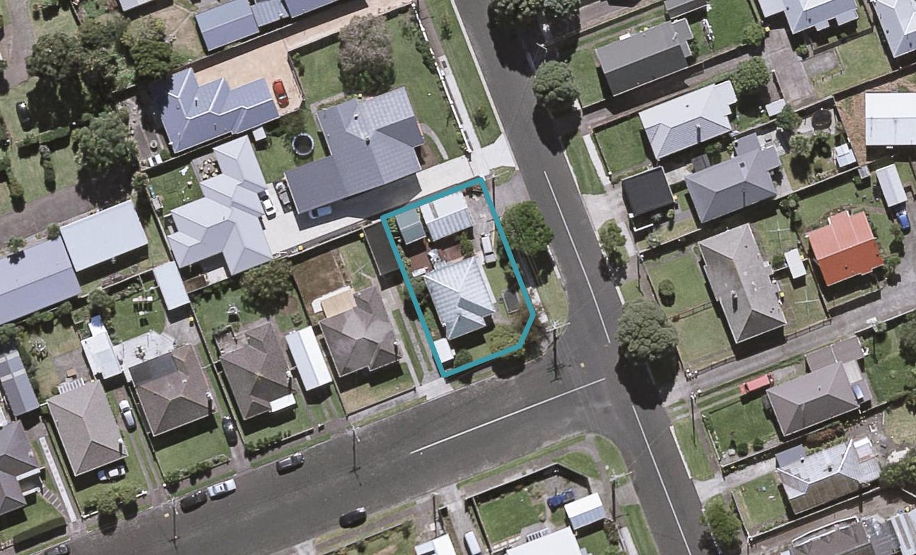 43 Princes Street, Fitzroy, New Plymouth - Carousel 1