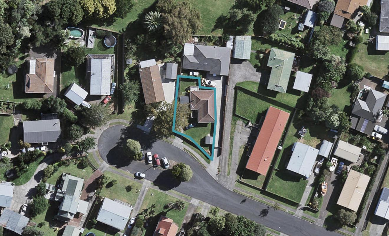 16 Lina Place, Waiuku, Waiuku - Carousel 1