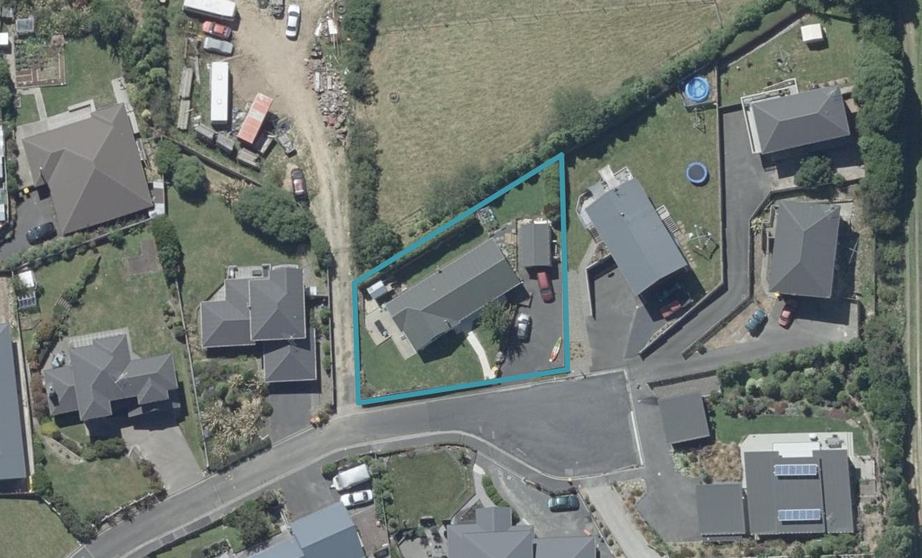 22 Sretlaw Place, Brockville, Dunedin - Carousel 1