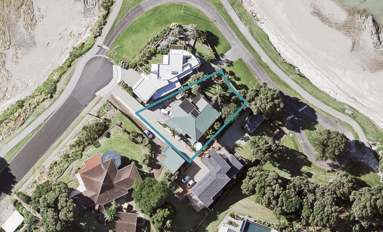 27 Omana Esplanade, Maraetai, Auckland - Carousel 1