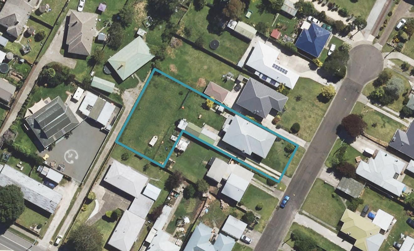 4 Lewis Street, Kaiti, Gisborne - Carousel 1