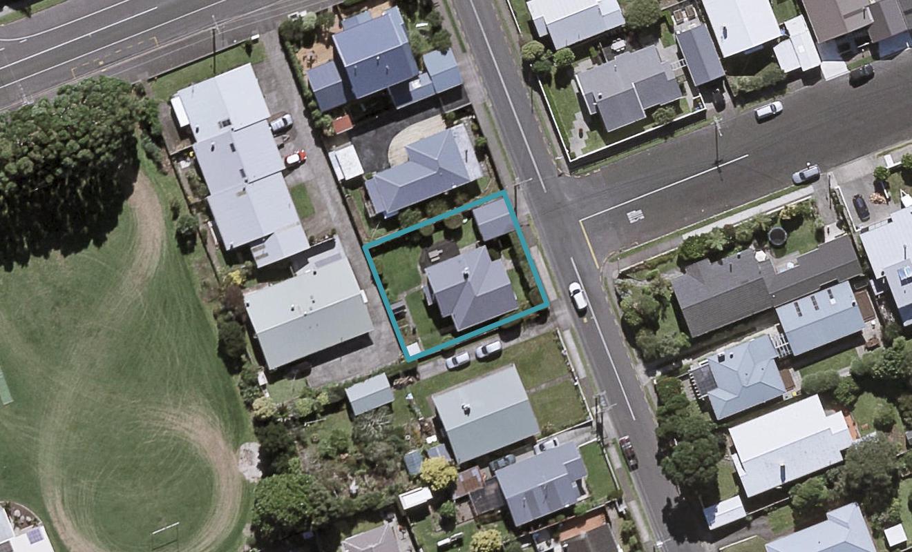 60 Record Street, Fitzroy, New Plymouth - Carousel 1