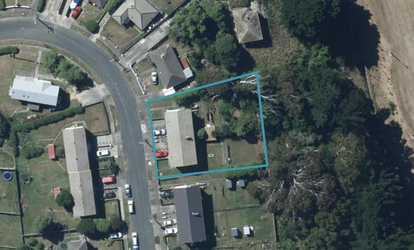 19 Cheshire Street, Cannons Creek, Porirua - Carousel 1