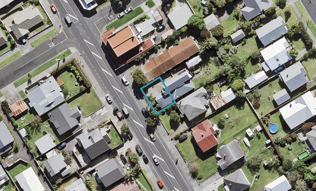 141A Point Chevalier Road, Point Chevalier, Auckland - Carousel 1