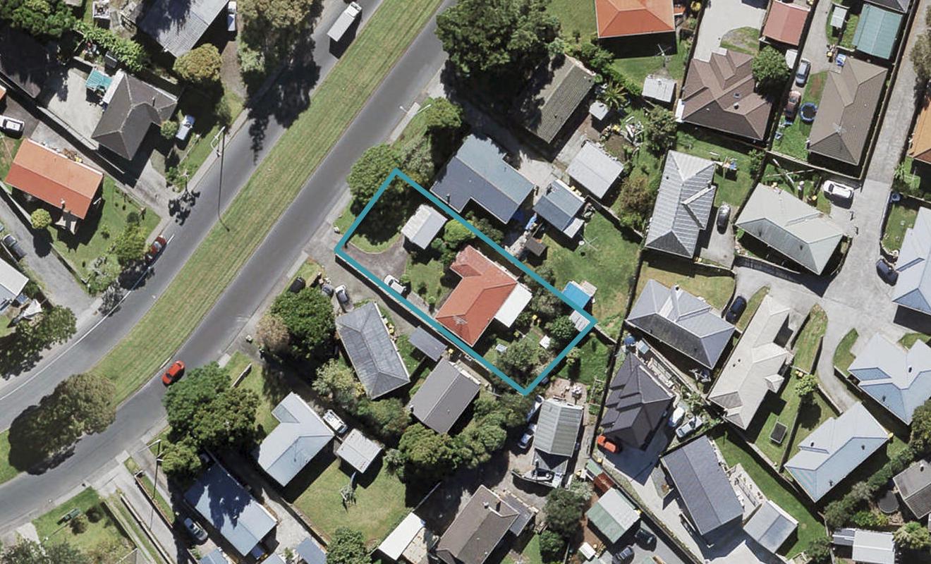 101 Universal Drive, Henderson, Auckland - Carousel 1