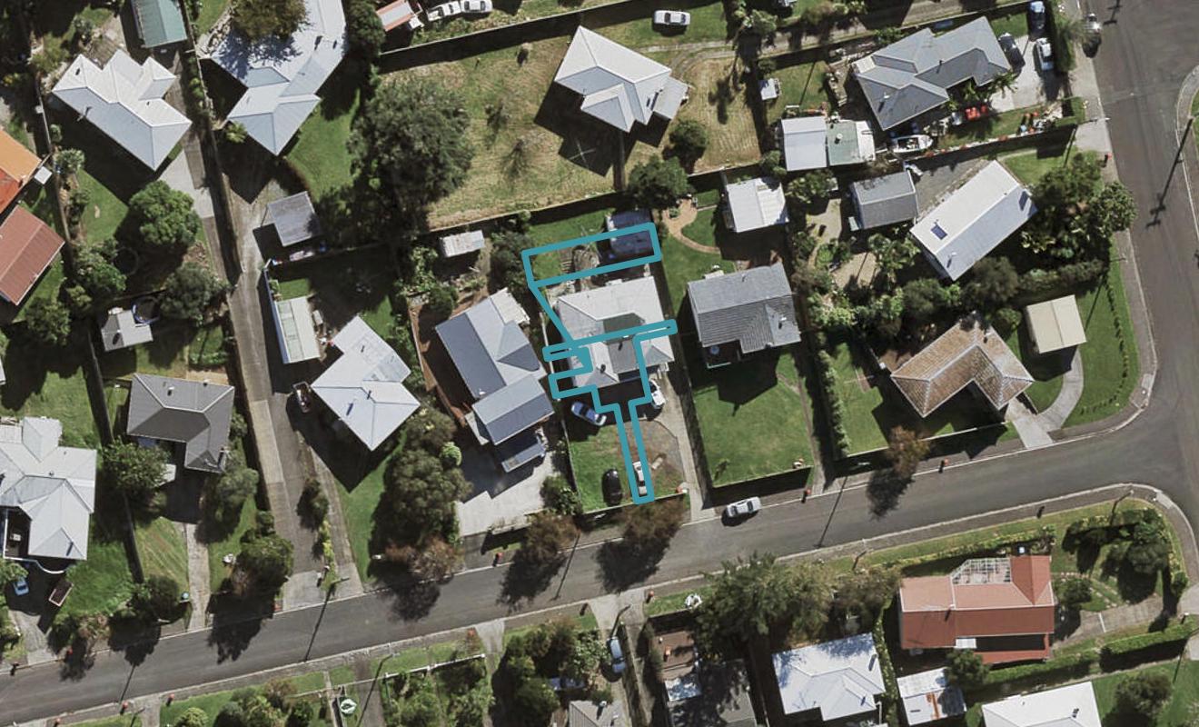 44E Parry Road, Mount Wellington, Auckland - Carousel 1