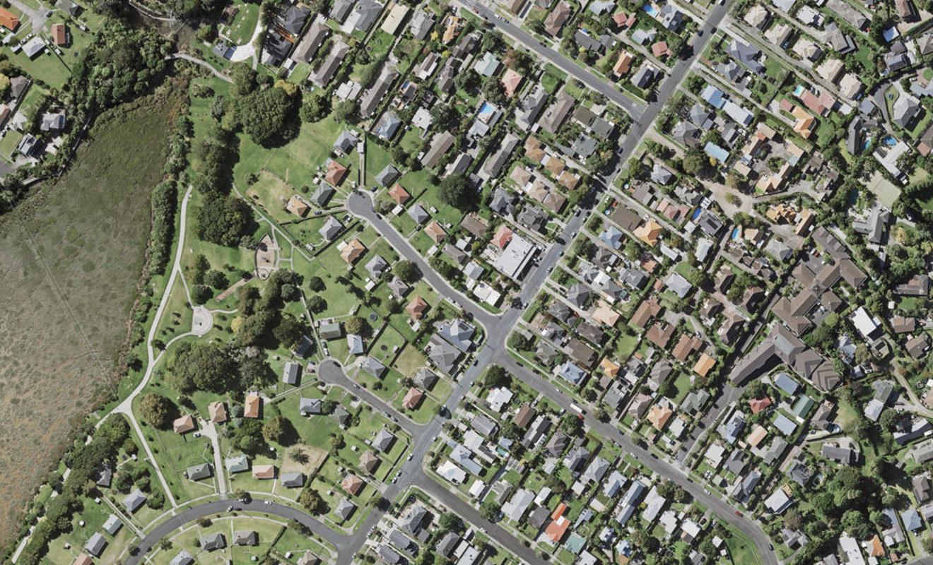 1c RUTHERFORD ST, Takapuna, Auckland - Carousel 1