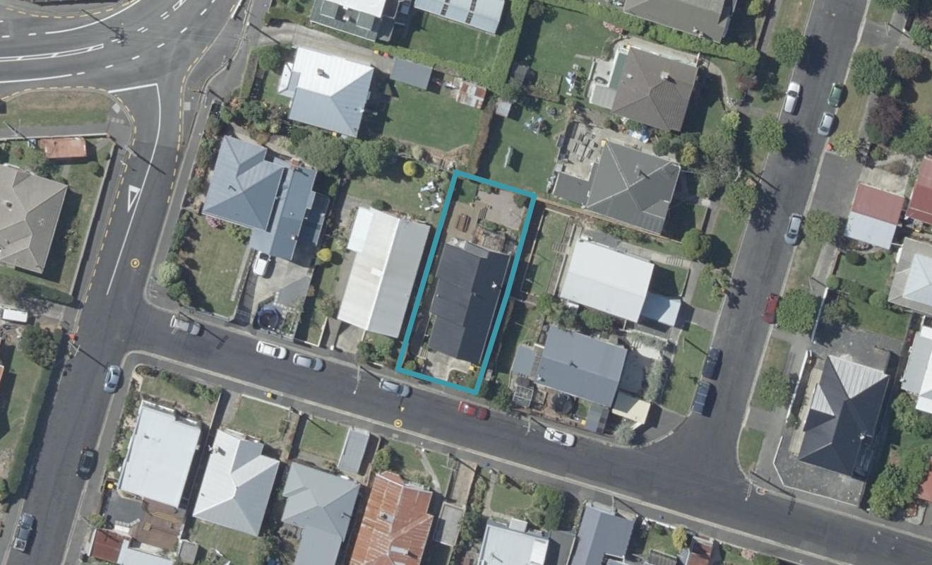 7 Forbes Street, Balaclava, Dunedin - Carousel 1