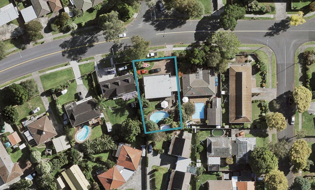32 Walter Strevens Drive, Conifer Grove, Takanini - Carousel 1