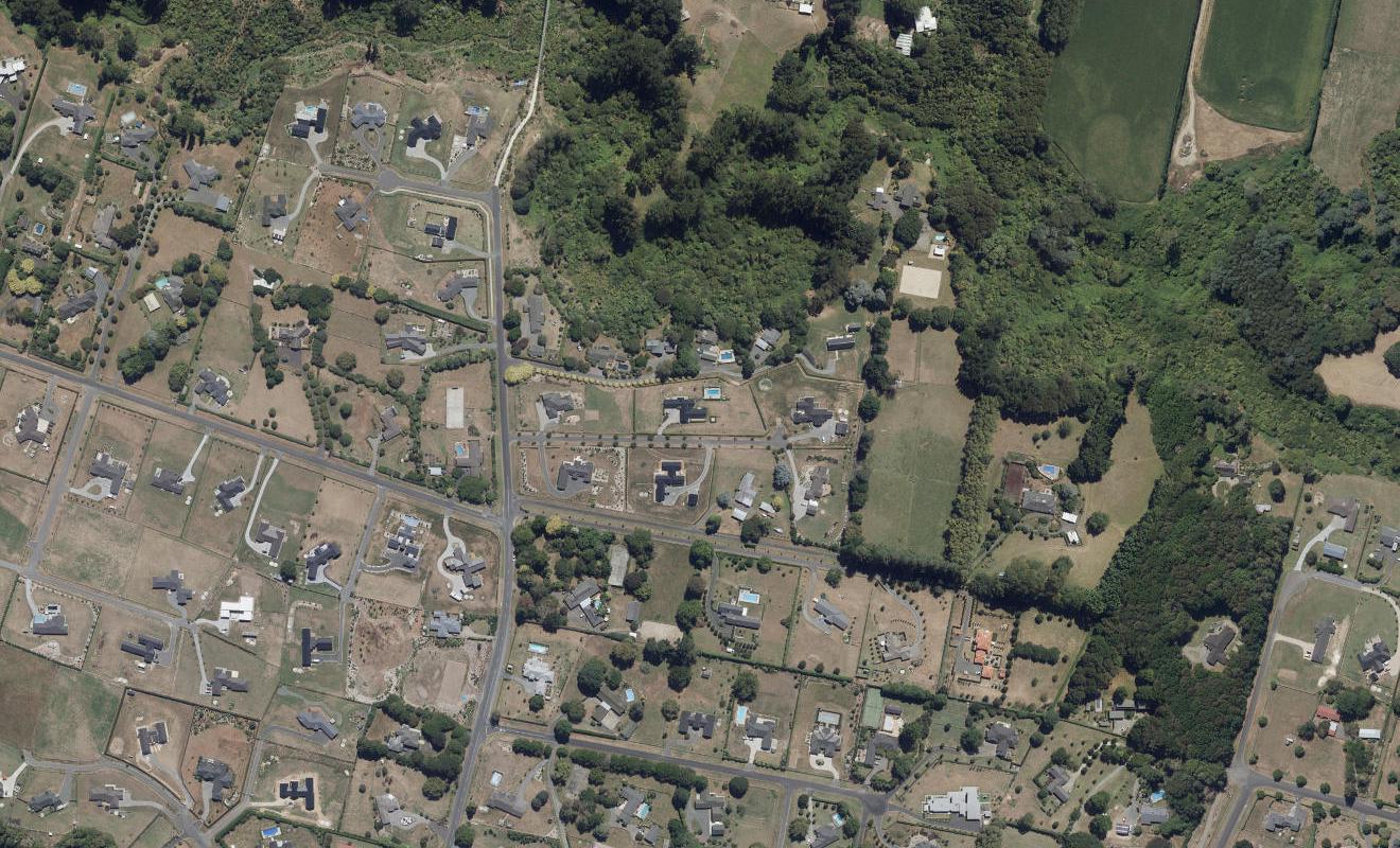 3 September Grove, Tamahere, Hamilton - Carousel 1