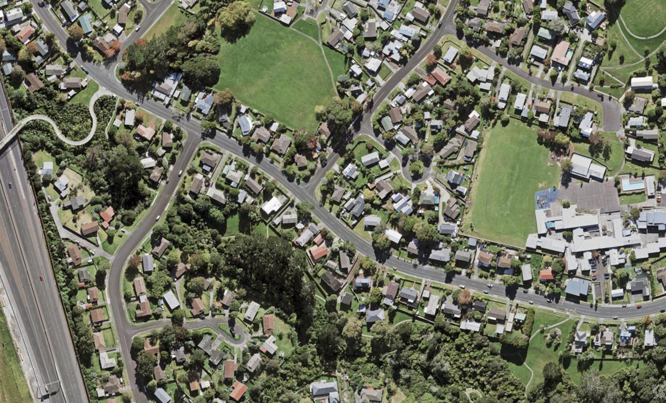 60B Fitzherbert Avenue, West Harbour, Auckland - Carousel 1