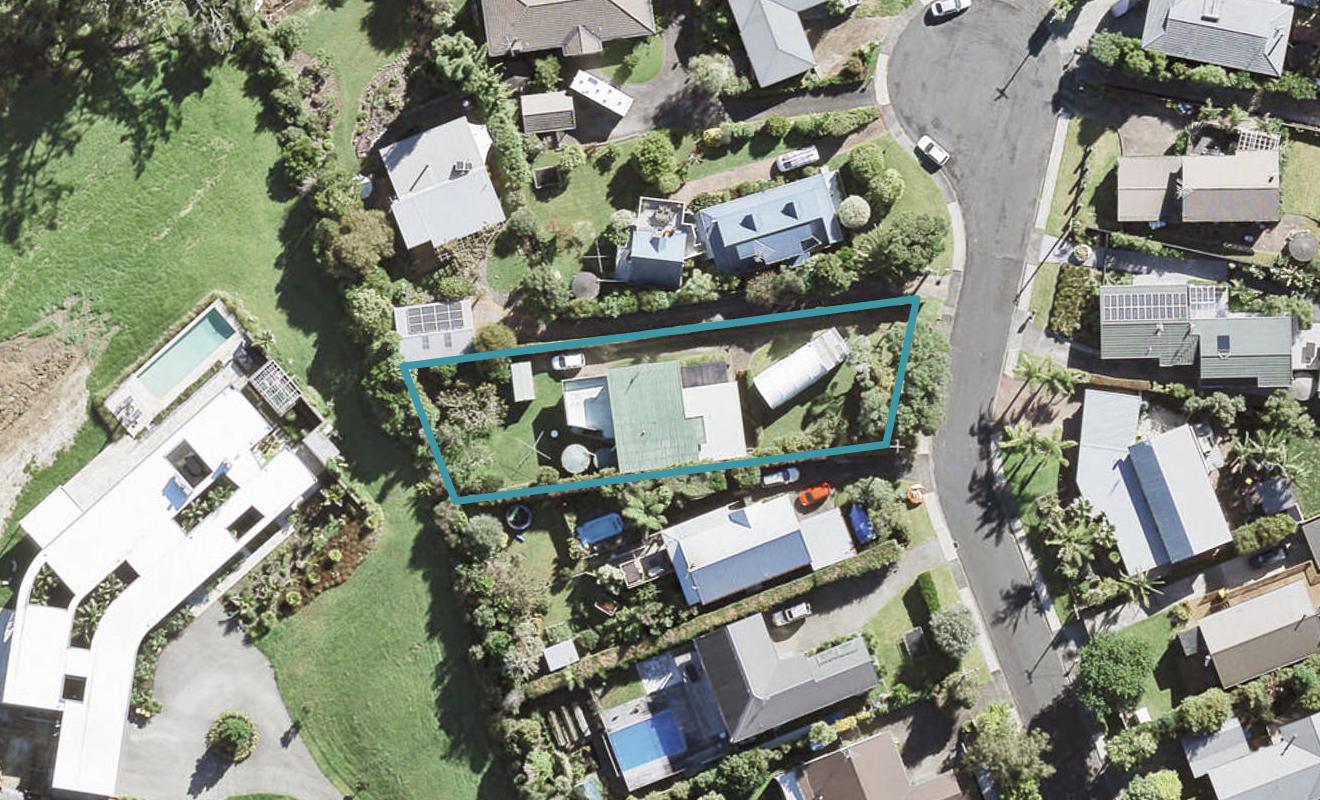 14 Valerie Crescent, Albany - Carousel 1
