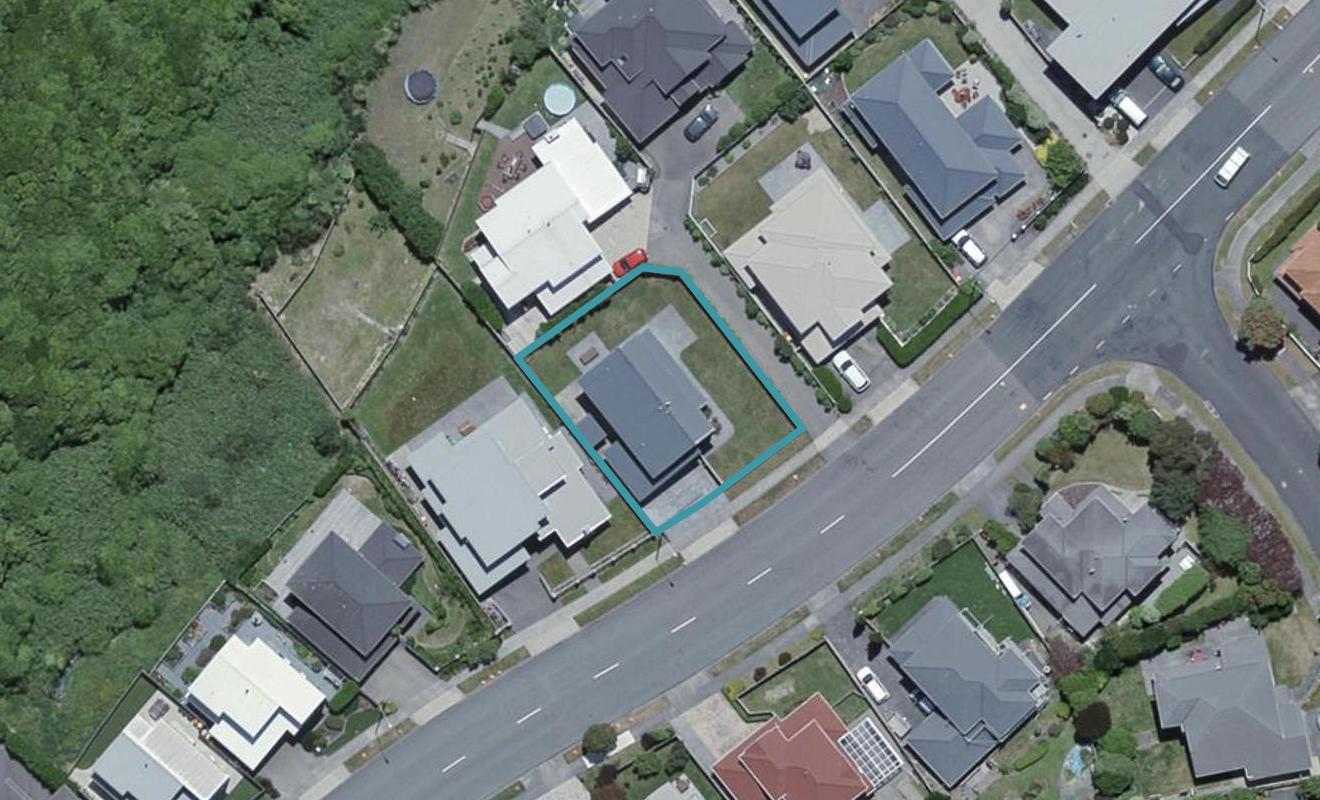 198 Westchester Drive, Churton Park, Wellington - Carousel 1