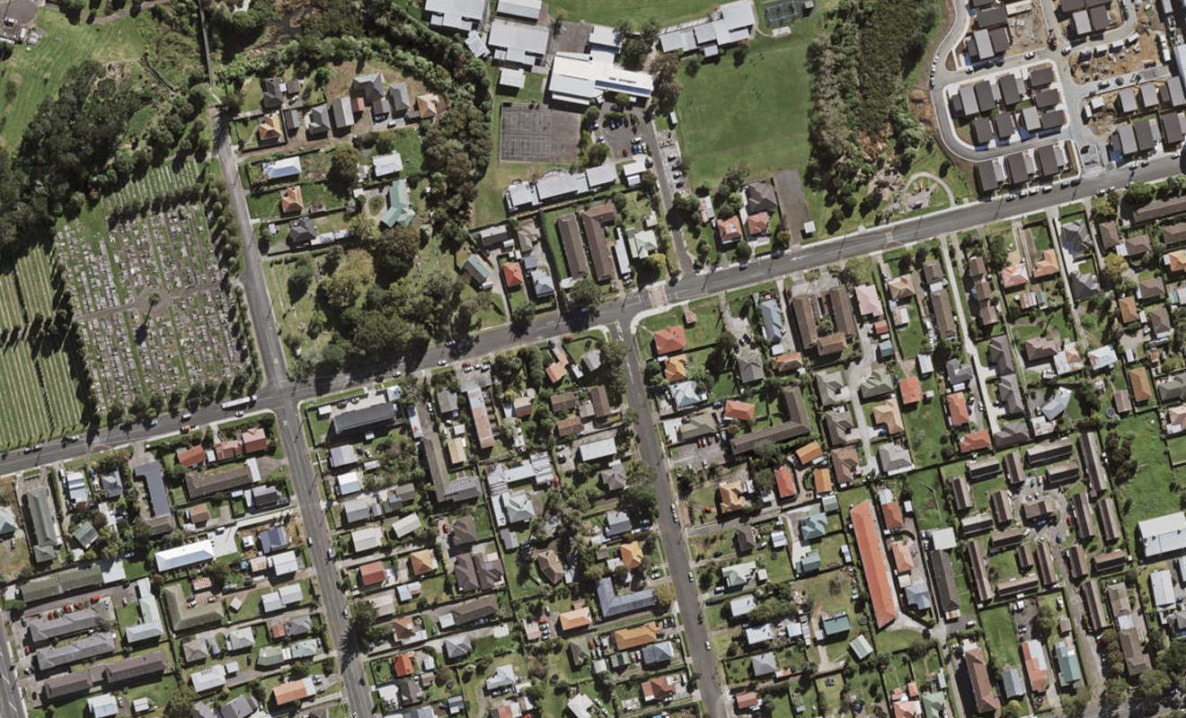 1 Hutton Street, Otahuhu, Auckland - Carousel 1