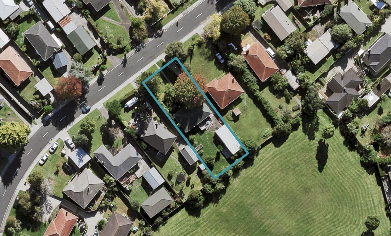 95A Kervil Avenue, Te Atatu Peninsula, Auckland - Carousel 1