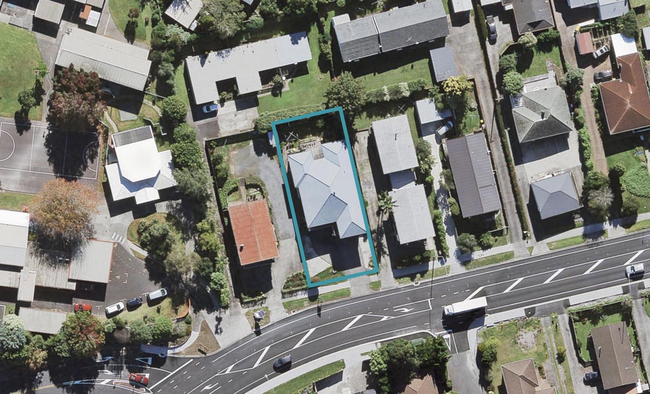 194 Edmonton Road, Te Atatu South, Auckland - Carousel 1