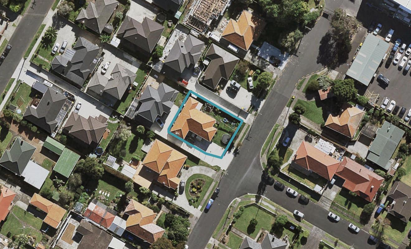 10A Carlie Street, Papatoetoe, Auckland - Carousel 1