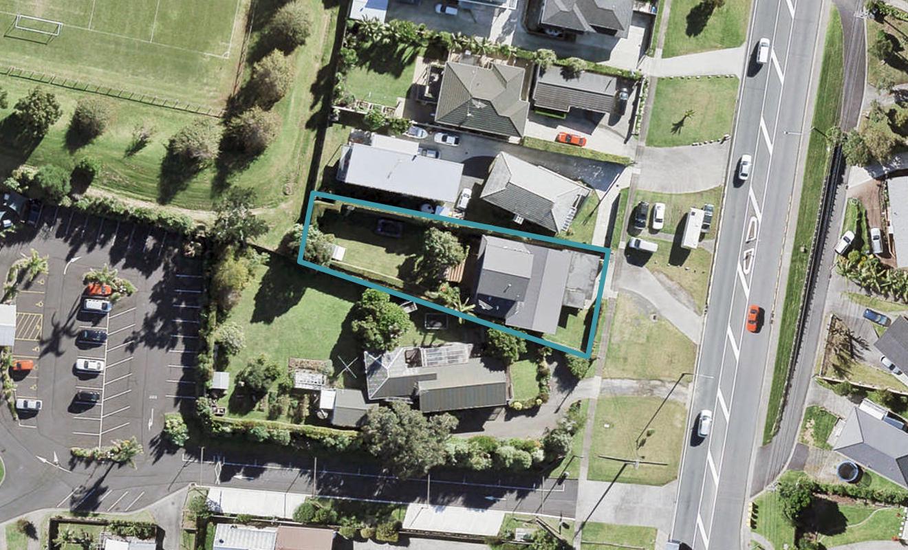 830 East Coast Road, Oteha, Auckland - Carousel 1