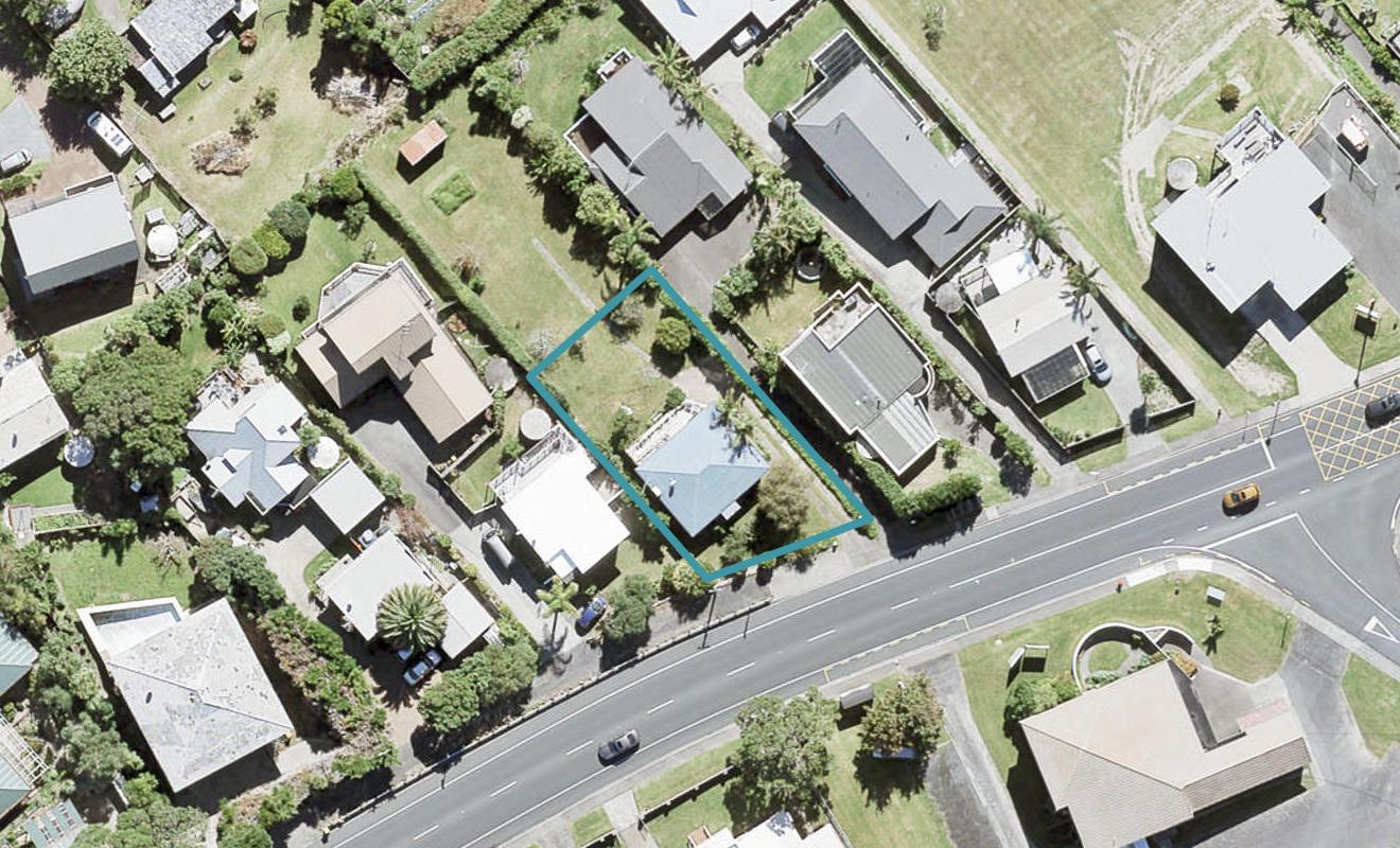 954 Whangaparaoa Road, Manly, Whangaparaoa - Carousel 1