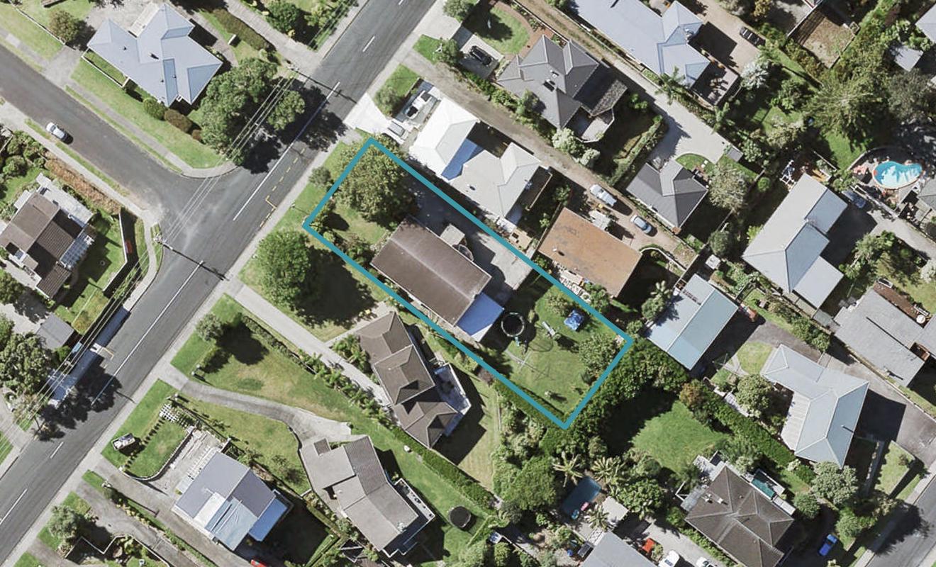 55 Litten Road, Cockle Bay, Auckland - Carousel 1