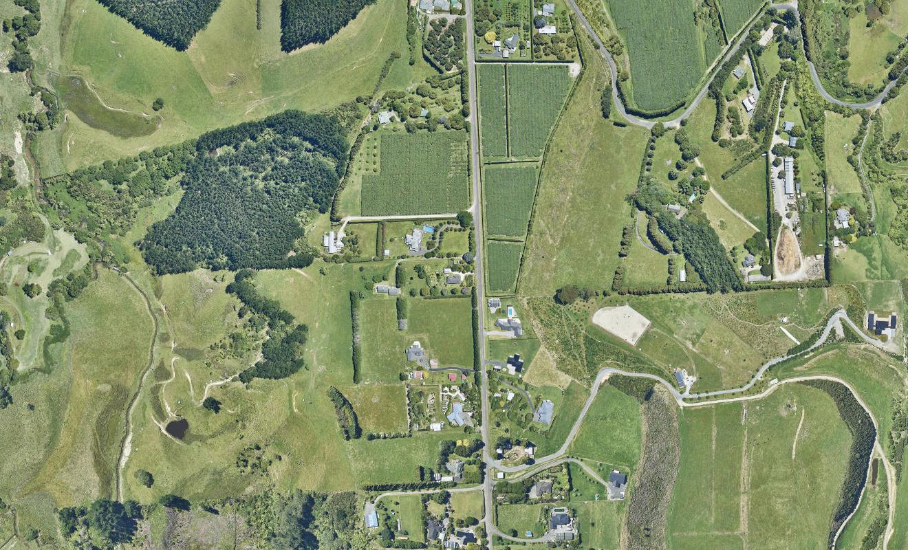 44 Gasson Lane, Pyes Pa, Tauranga - Carousel 1