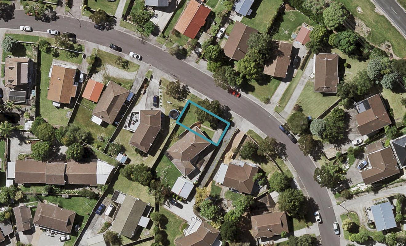 34A Santiago Crescent, Unsworth Heights, Auckland - Carousel 1