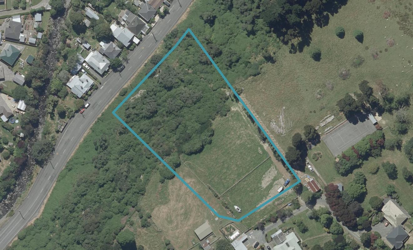 17A Dunedin-Waitati Road, Dalmore, Dunedin - Carousel 1