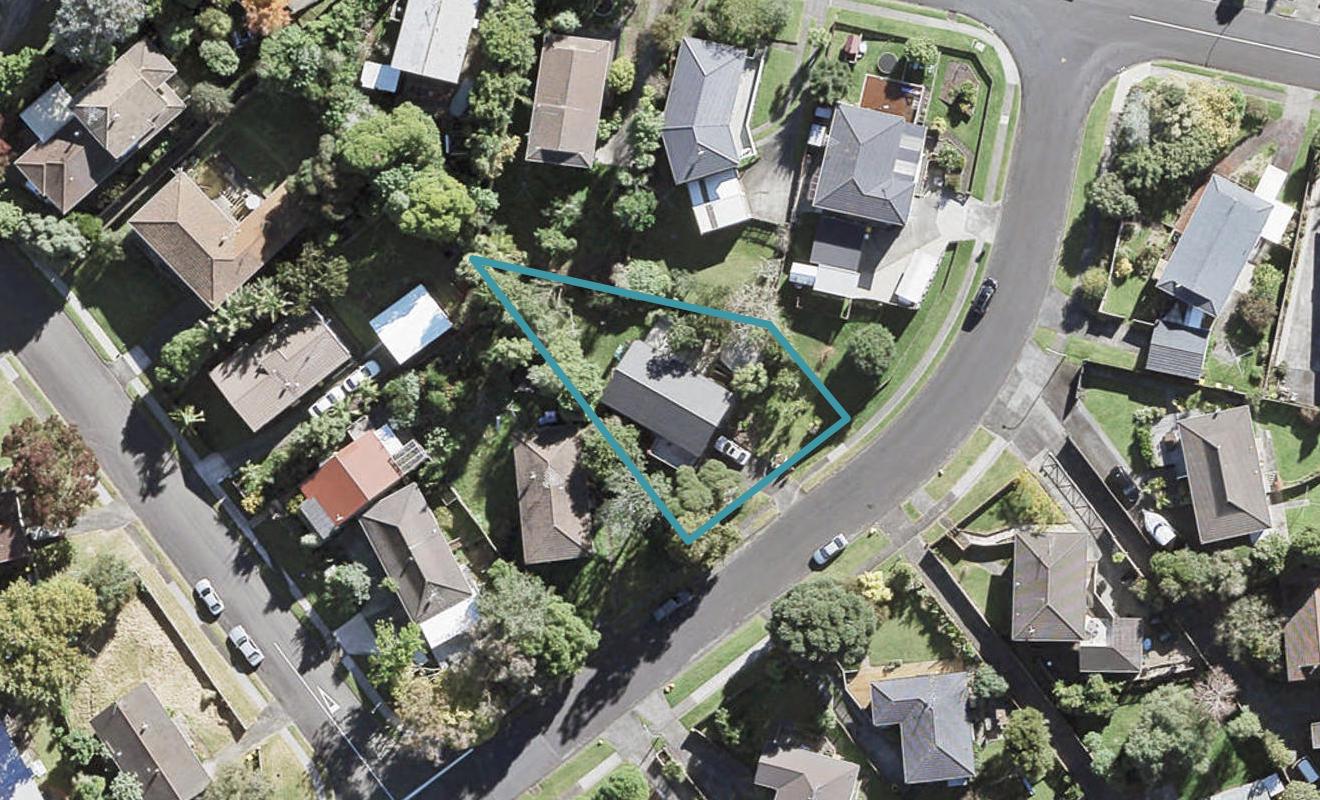 3 Topliss Drive, Northcross, Auckland - Carousel 1