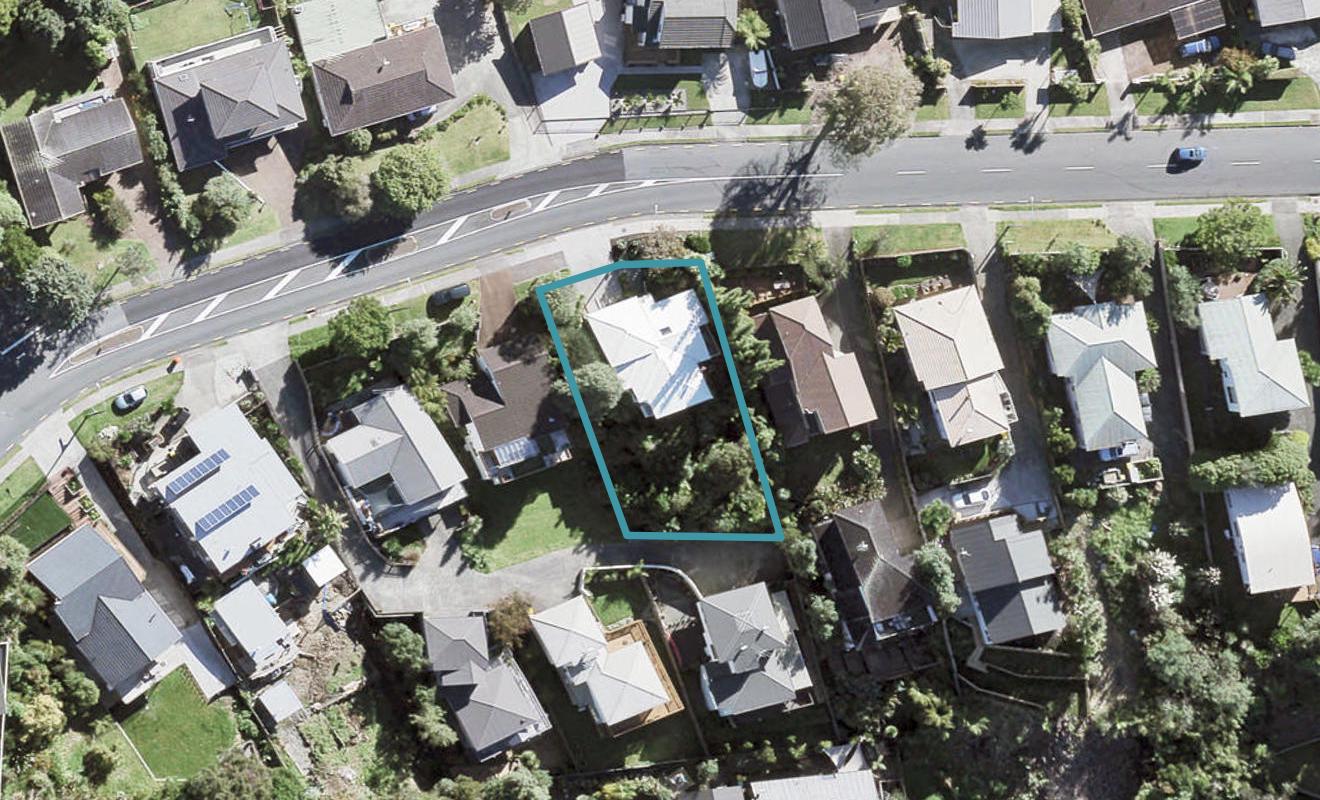 276 Glamorgan Drive, Northcross, Auckland - Carousel 1