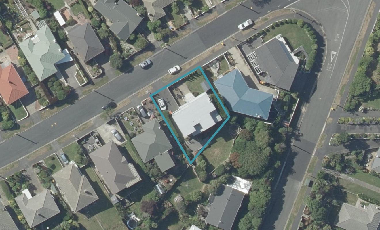 129 Easther Crescent, Kew, Dunedin - Carousel 1