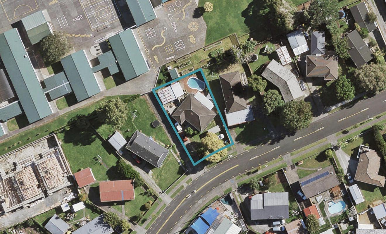 16 Aarts Avenue, Manurewa, Auckland - Carousel 1