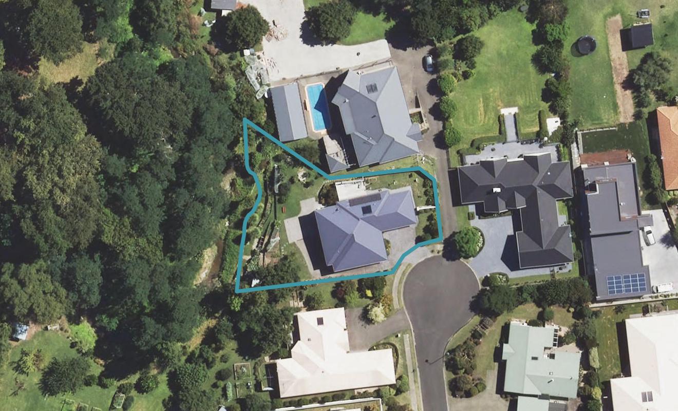 16 Parkview Place, Riverdale, Gisborne - Carousel 1
