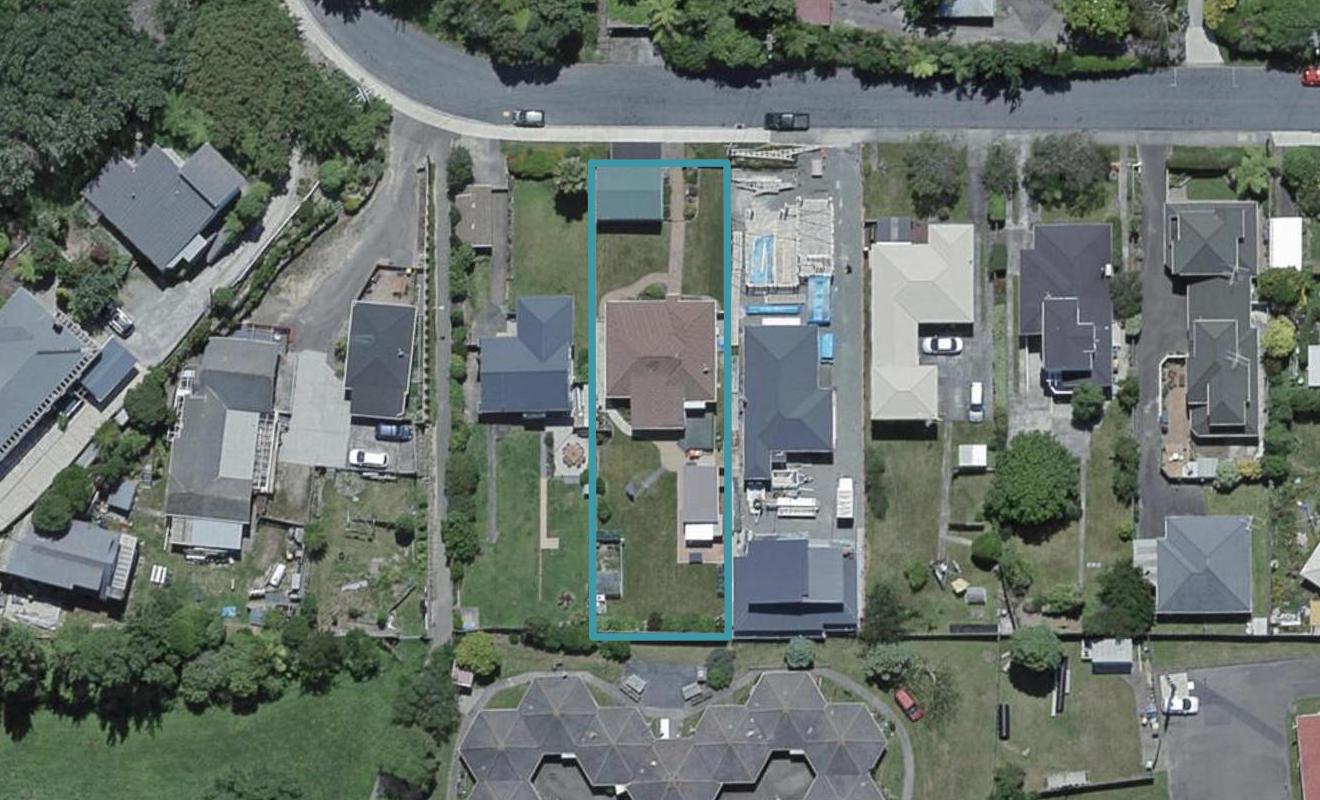 9 Romney Square, Tawa, Wellington - Carousel 1