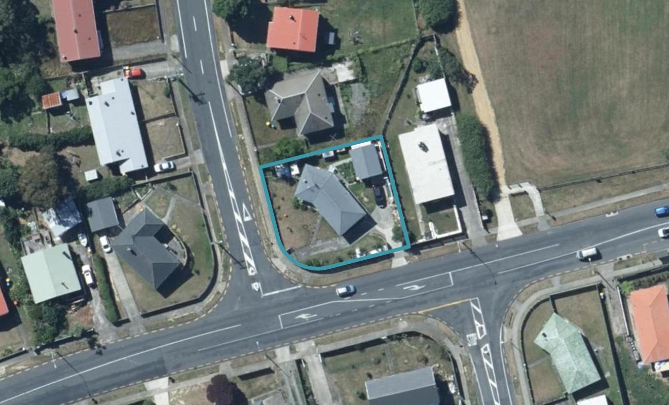 181 Castor Crescent, Cannons Creek, Porirua - Carousel 1