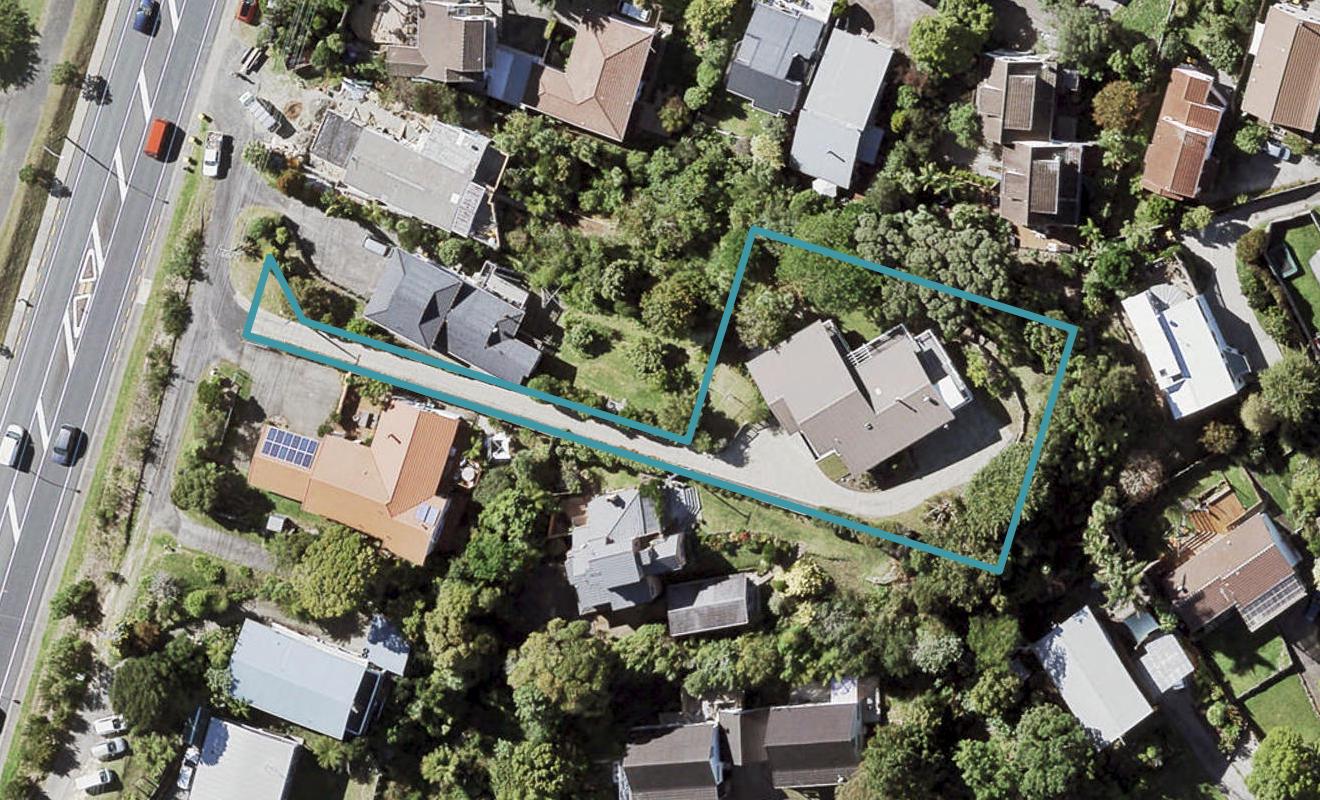 677 East Coast Road, Browns Bay, Auckland - Carousel 1